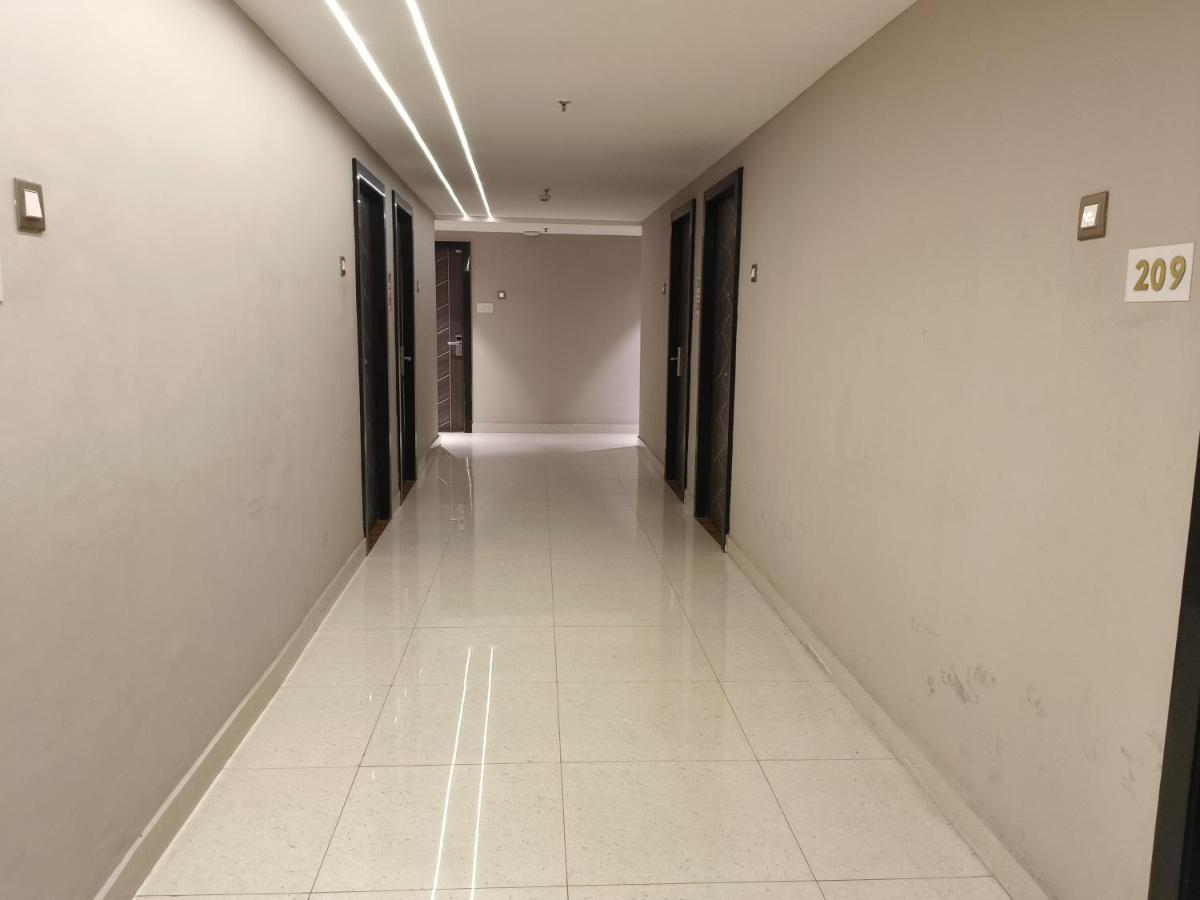 Hotel Sharma Regency Lucknow Eksteriør bilde